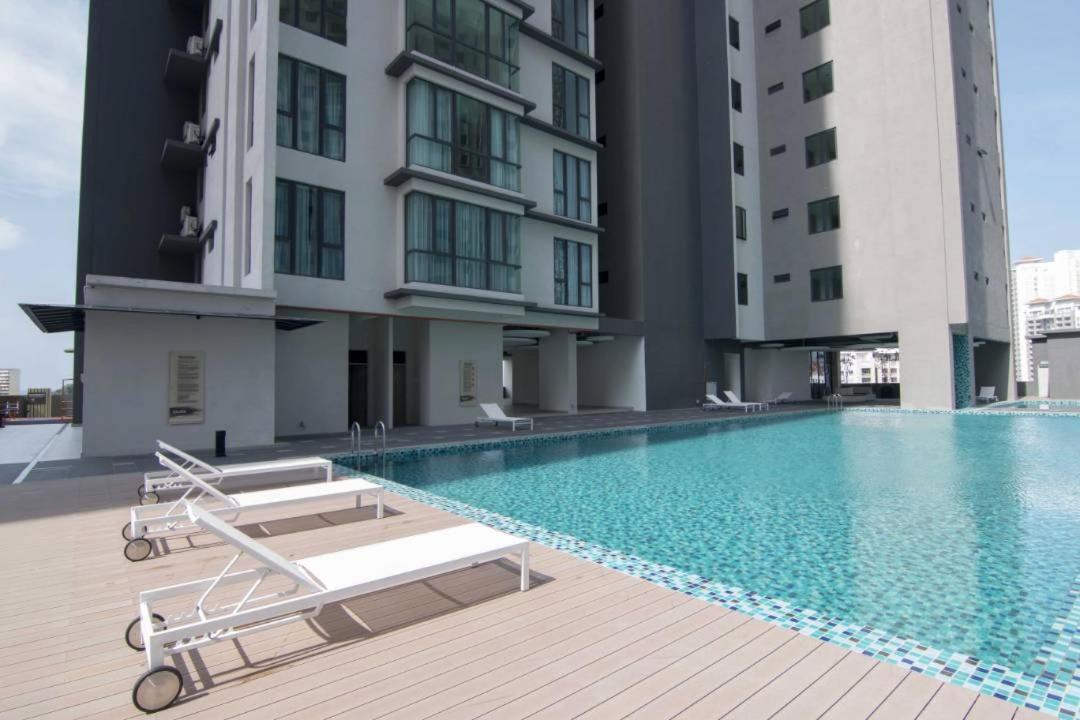 Jazz 313 Cosy 2-Bedroom Suite With Pool & Seaview Bagan Jermal Kültér fotó